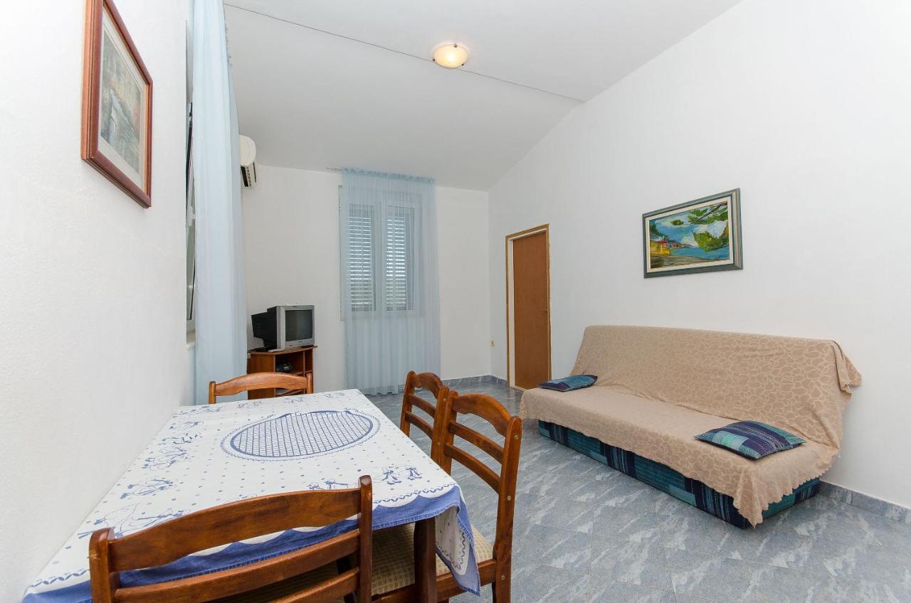 Apartments Ivanka Віс Екстер'єр фото